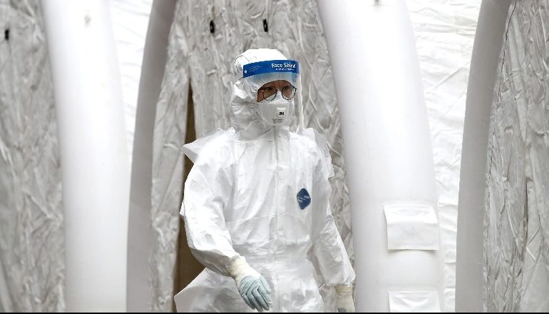 KORONAVIRUSI/ Korea e Jugut epiqendër e re e epidemisë? Shënohen dy viktima të tjera, 123 persona të infektuar brenda 24 orëve