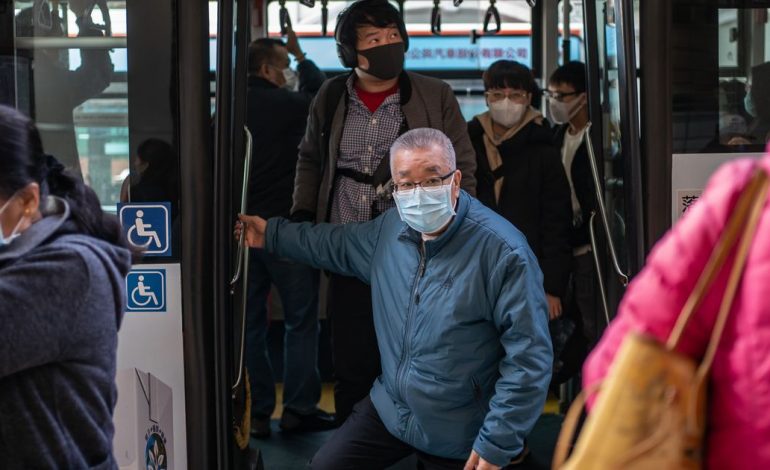 KORONAVIRUSI/ Rritet psikoza e epidemisë në Gjermani, zbrazen supermarketet