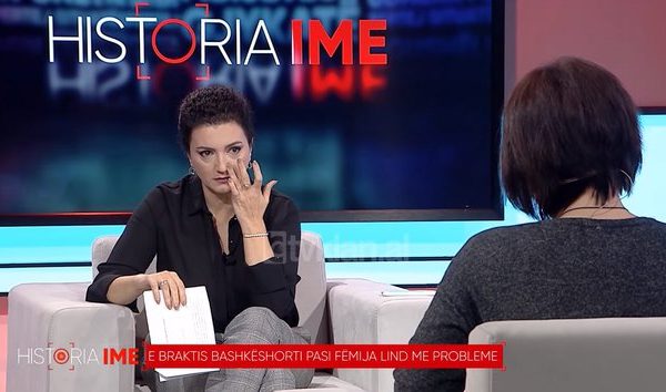 BURRI E BRAKTISI ATË EDHE DJALIN E SËMURË/ Rrëfimi prekës i 35-vjeçares përlot moderatoren (VIDEO)