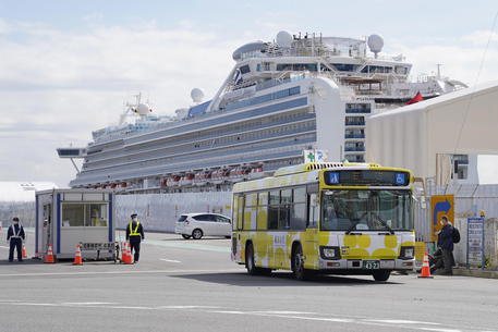 KORONAVIRUSI/ Vdesin dy pasagjerë të anijes “Diamond Princess” në Japoni