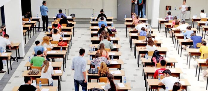 MATURA SHTETËRORE/ Shtohen masat disiplinore, telefoni rreptësisht i ndaluar