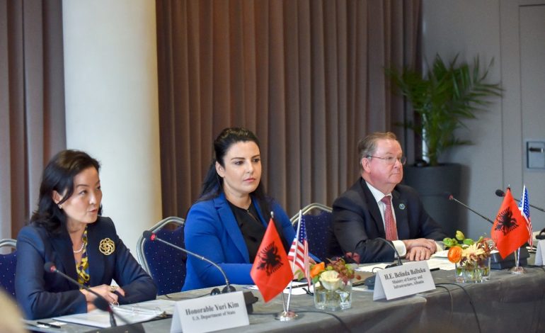 DEPARTAMENTI AMERIKAN I ENERGJISË/ Tryezë për Gazin e Lëngshëm Natyror. Balluku: Nisëm që përforcon bashkëpunimin mes Shqipërisë dhe SHBA