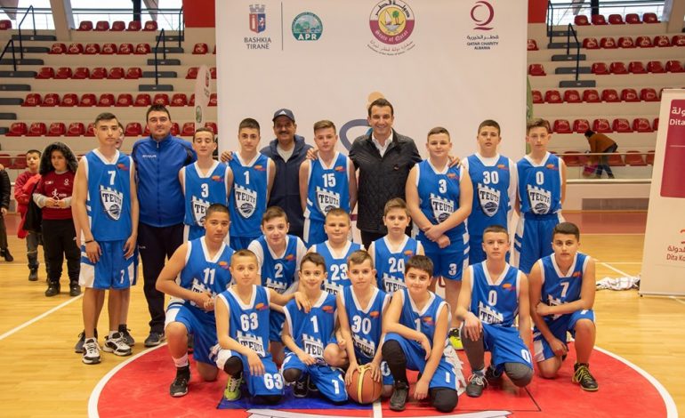 “DITA KOMBËTARE E SPORTIT NË KATAR”/ Bashkia e Tiranës dhe Ambasada e Katarit organizojnë mini-kampionatin e futbollit (FOTO)