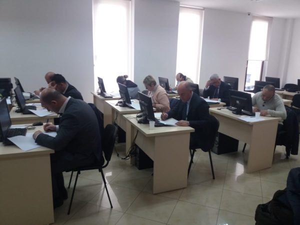 “TESTIM SIPAS PRAKTIKAVE TË FBI”/ Kandidatët për drejtues të BKH në “filtrat” e SHBA, Ambasada: Ja provat që po kalojnë