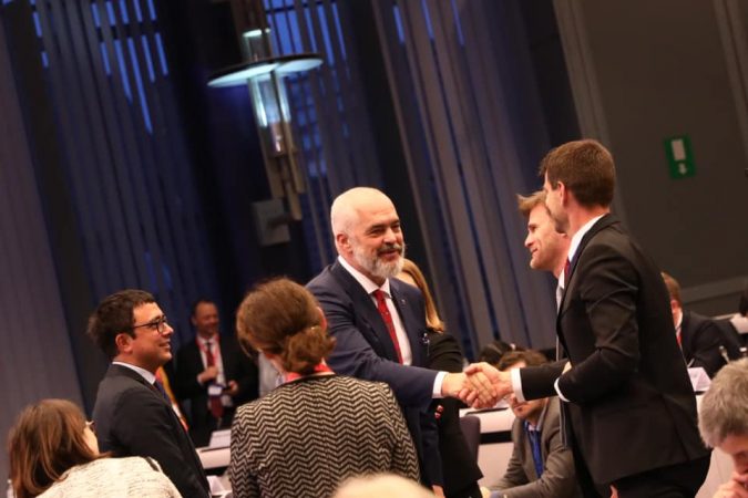PAS KONFERENCËS SË DONATORËVE/ Rama publikon fotoalbumin: Ditë e paharrueshme shqiptare në zemër të Europës (FOTO)