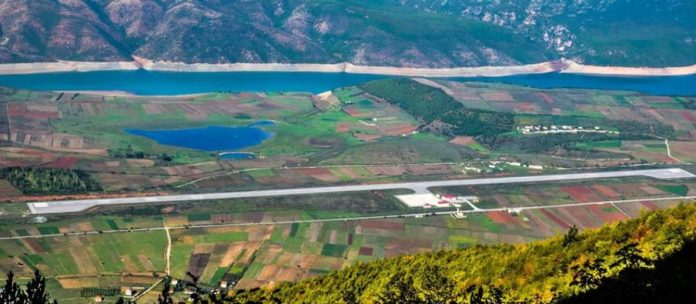 NDËRTIMI I AEROPORTIT TË KUKËSIT/ Shpallet kompania fituese për mbikëqyrjen e punimeve