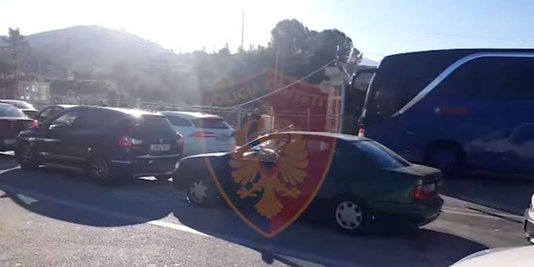 VIJON OPERACIONI FORCA E LIGJIT/ Bllokohen 5 makina luksoze në Tiranë