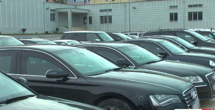 OPERACIONI FORCA E LIGJIT/ Këto janë makinat superluksoze të sekuestruara (VIDEO)
