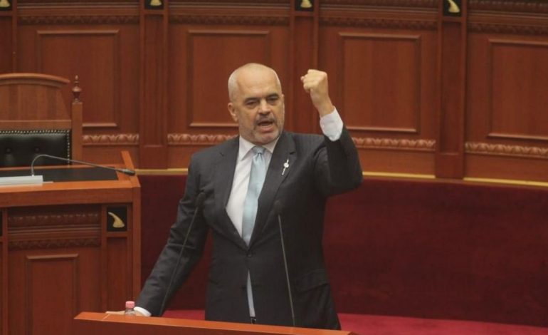 “HAPEN SI VAJI NË LAKRA, POR DO T’I FUSIM NËN TOKË”/ Rama: Ka politikanë të lidhur me krimin