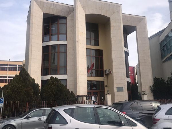 TEMTOI TË ÇONTE NË ITALI 18 KLANDESTINË/ Gjykata lë në burg skafistin nga Vlora (EMRI)
