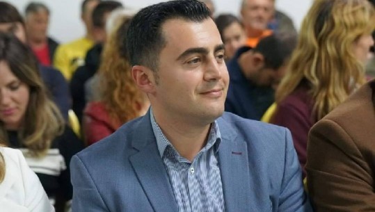“E RRAHU BANDA E…”/ Kreu i Bashkisë së Elbasanit për denoncimin tek Berisha: Qesharake! Qytetarin dixhital e presim për “Javën e Verës”