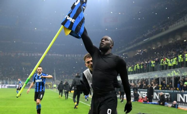 DOMINOI DUELIN PERSONAL ME IBRAHIMOVIÇ/ “Mbreti” Lukaku hyn në histori