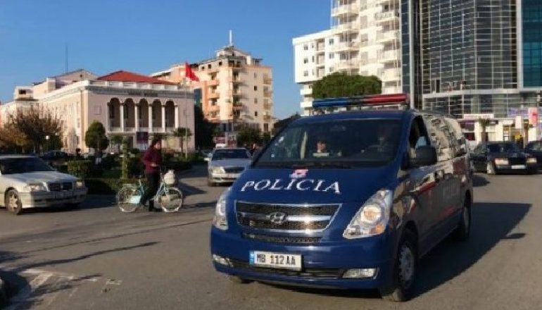 ZBARDHET NGJARJA NË SHKODËR/ Dy të rinj tentuan të vrasin Taulant Ahmetin, por e falin plumbat. Çfarë rrëfeu në polici (EMRAT)