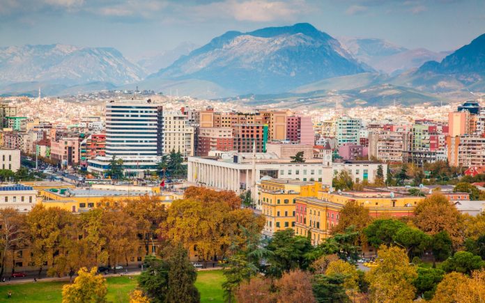 NIS NESËR RIVLERËSIMI I PRONËS/ Lame: Aplikimi online, përfitojnë edhe ata në proces legalizimi