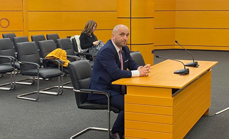 MBAN NJË PROFIL TË ULËT MEDIATIK/ Kush është drejtori i AntiTerrorit Gledis Nano