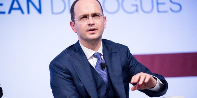 DIALOGU ME GREQINË/ Bushati: Vetëm kurajo politike i rregullon çështjet historike