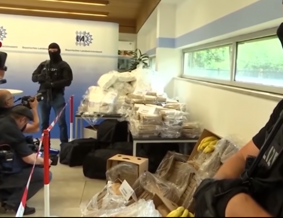 PJESË E NJË ORGANIZATE KRIMINALE QË FUTI 1.8 TON KOKAINË NË GJERMANI/ Kush është durrsaku që do i sekuestrohet pasuria dhe kushëriri i tij