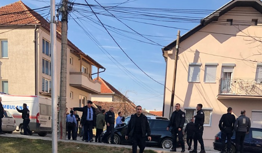 NGJARJA TRAGJIKE/ Politikani shpërthen në lot: Sot është shuar një familje, e cila ka qenë shumë e ndershme