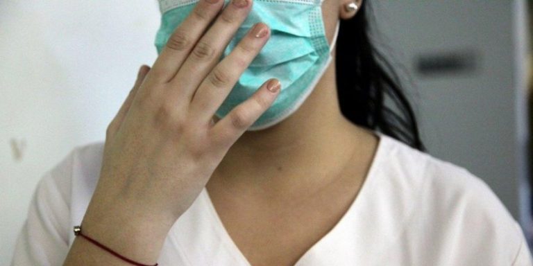 GRIPI SEZONAL NË GREQI MERR PËRMASAT E EPIDEMISË/ 21 të vdekur nga tetori. Mbyllen shkolla e kopshte në disa zona