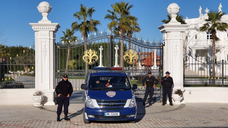 SPAK KËRKESË OFL-SË/ “Na sillni të dhëna shtesë për resortin e Hajrajve dhe blindin e Saimir Taullaut”