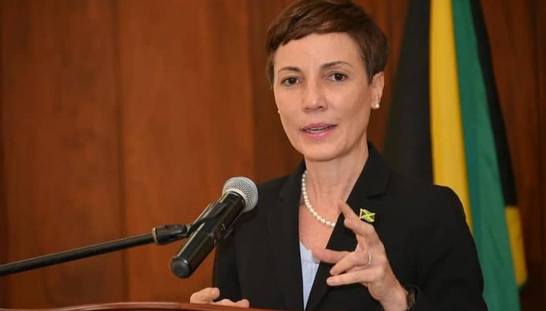 KISHTE NJOHUR KOSOVËN? Xhamajka e mohon lajmin, ministrja e Jashtme: Deri më sot nuk e kemi njohur…