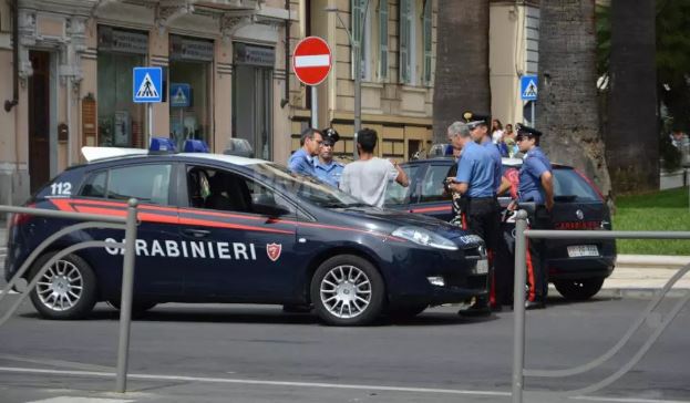 EMIGRANTËT ILEGALË/ Italia gati ligjin për pajisjen me leje të rregullt qëndrimi