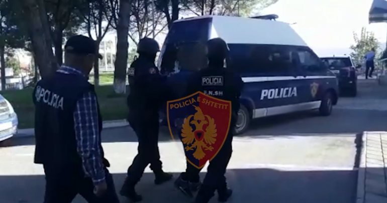 AKSION NË LAZARAT/ Sekuestrohen armë dhe municione. Arrestohet Amarildo Aliko