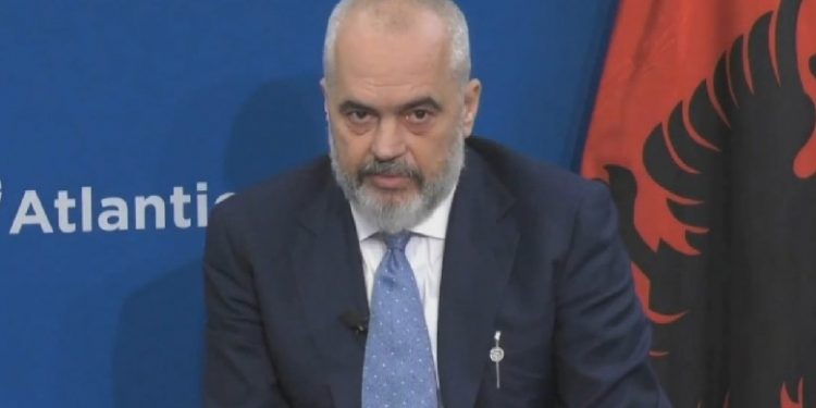 “FJALË TË SHENJTA” PËR SHËN VALENTININ/ Rama citon Nënë Terezën: Dashuria është një frut që e ka kohën në çdo stinë