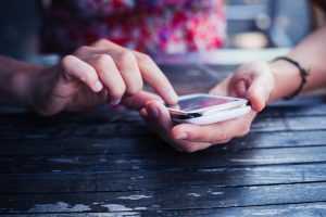 SHQIPTARËT TË FIKSUAR PAS “MOBILITETIT”/ Rritet trafiku i internetit nga rrjetet celulare
