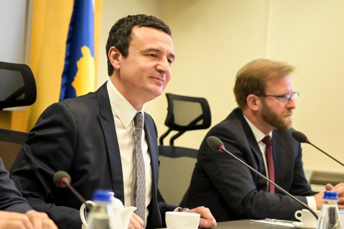 “EDHE OPOZITA ËSHTË DAKORT”/ Kurti: Taksa ndaj mallrave serbe do të zëvëndësohet me reciprocitet të plotë