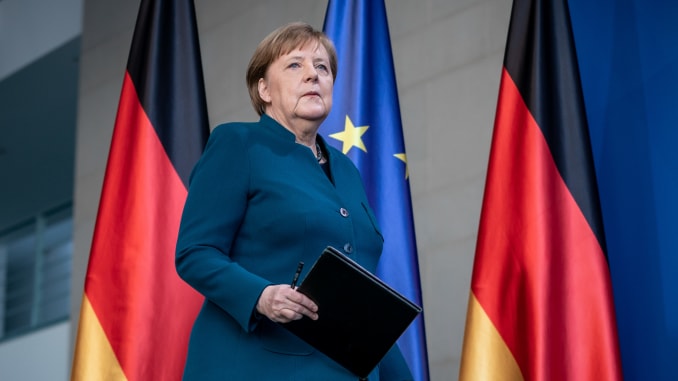 KORONAVIRUSI/ Kancelarja Angela Merkel bën testin e COVID-19