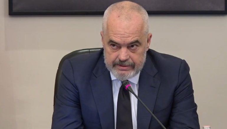 DY TË PREKUR NGA KORONAVIRUSI/ Rama: Nuk do të mbyllim kufijtë! OBSH e kundërshton këtë masë