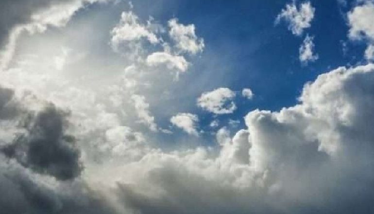 KTHJELLIMET MBIZOTËROJNË NË VEND/ Zbuloni si do të jetë moti për ditën e sotme