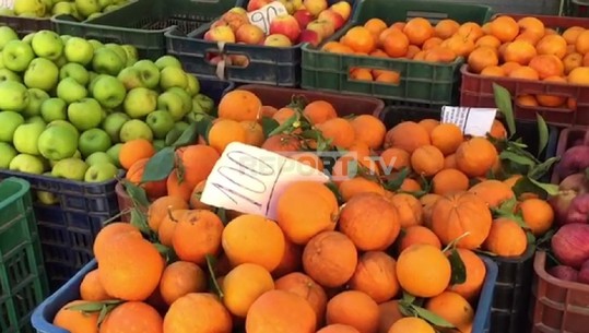 KORONAVIRUSI/ Rritje të çmimeve të portokallit e limonit edhe në Berat