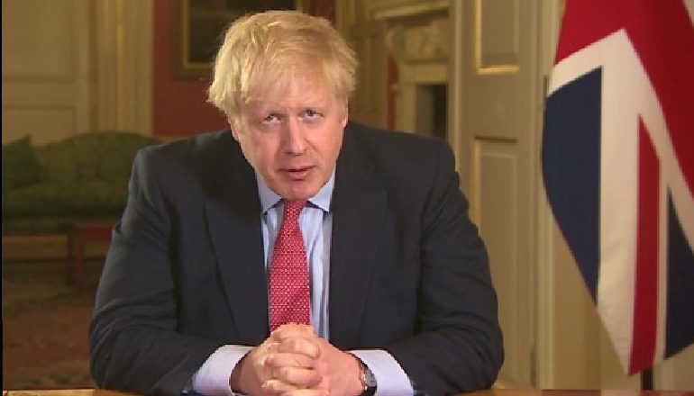 KORONAVIRUSI NË ANGLI/ Johnson masa të rrepta parandaluese: Jashtë vetëm për ushqim, ilaçe ose sporte