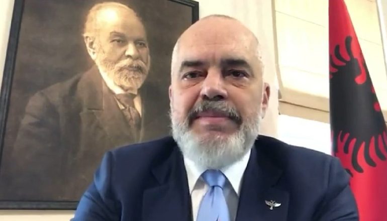 “I TAKON LASGUSHIT T’I SJELLI NË SHTËPI”/ Rama jep lajmin e mirë: Nga e hëna riatdhesohen shqiptarët e bllokuar jashtë, avionët pa pagesë