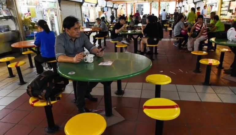 KORONAVIRUSI/ Në Singapor përfundon në burg nëse qëndron më pak se 1 metër afër një personi tjetër