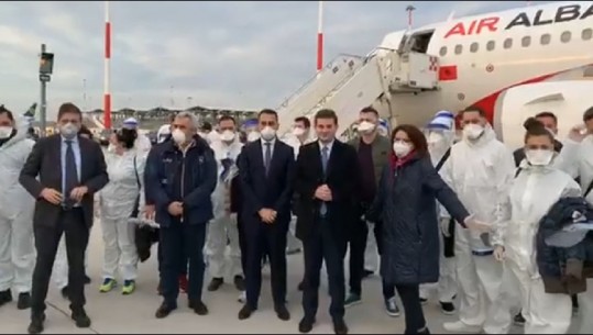 “I TREGUAT BE VLERAT QË DISA I HARRUAN”/ Mjekët shqiptarë zbresin në Romë, i pret vetë ministri Luigi Di Maio