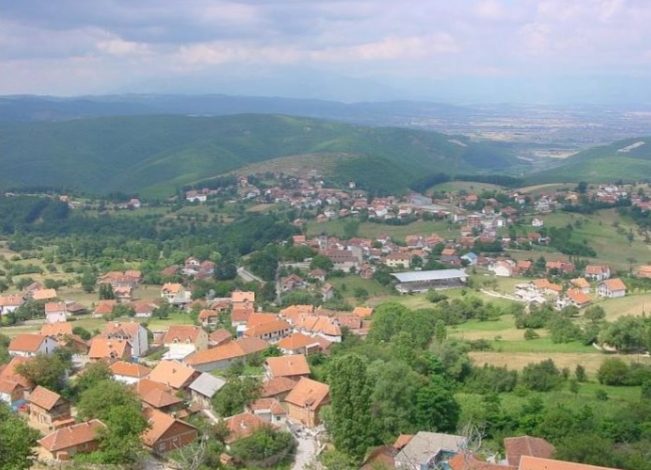 KORONAVIRUSI/ Tetë ditë që kishte hyrë në Kosovë, 77- vjeçari erdhi nga Italia, një fshat i tërë në karantinë