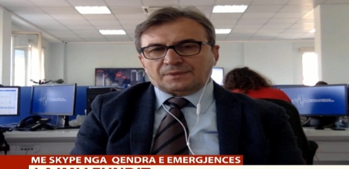 KENI TEMPERATURË DHE DHIMBJE FYTI? Shefi i urgjencës: Ja çfarë duhet të bëni në kushte shtëpie