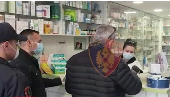 KONTROLLE NË SHKODËR/ Kontaktohen 926 të ardhur nga Italia. Bllokohet një biznes, gjobiten 3 të tjera