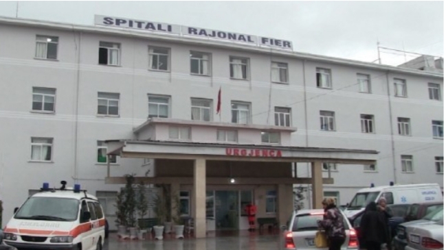 KORONAVIRUSI/ Dalin përgjigjet e analizave për 17 mjekët dhe infermierët e dyshuar të spitalit të Fierit
