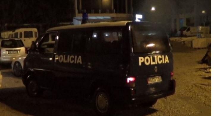 GJENDET NJË I VDEKUR NË KANAL NË LEZHË/ Banorët thërrasin menjëherë policinë: Ja dyshimet e para