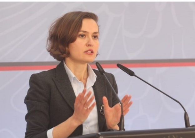 KORONAVIRUSI/ Mësimi nga shtëpia, Shahini: Bravo mësuesve e nxënësve për angazhimin maksimal