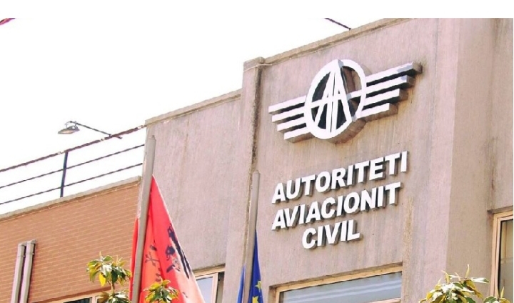 KORONAVIRUSI/ Autoriteti i Aviacionit Civil thirrje qytetarëve: Mos blini bileta deri kur të rifillojnë fluturimet