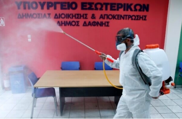 KORONAVIRUSI/ Greqia shënon 75 raste të reja me COVID19, numri i të prekurve rreth 1 mijë