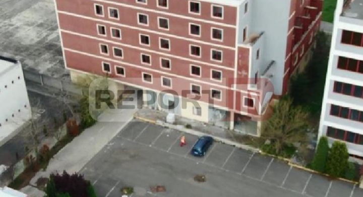 DITA E PESTË E PUNIMEVE/ PAMJE nga godina që brenda një muaji do shndërrohet spital COVID-19