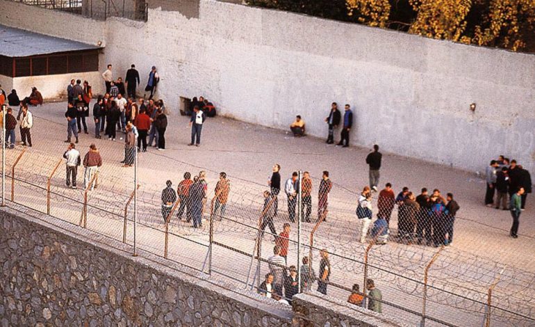 PËRFITOJNË SHUMË SHQIPTARË/ Qeveria greke aprovon vendimin për lirimin e të burgosurve, ja kush falet
