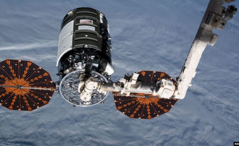 KORONAVIRUSI/ COVID-19 prek dhe NASA-n, mbyllen dy qendrat e saj hapësinore