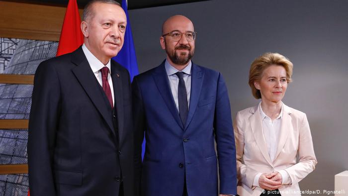 PRESIDENTI TURK KËRKON SOLIDARITET PREJ NATO-S/ Nuk arrihet marrëveshje mes BE-së dhe Erdoganit